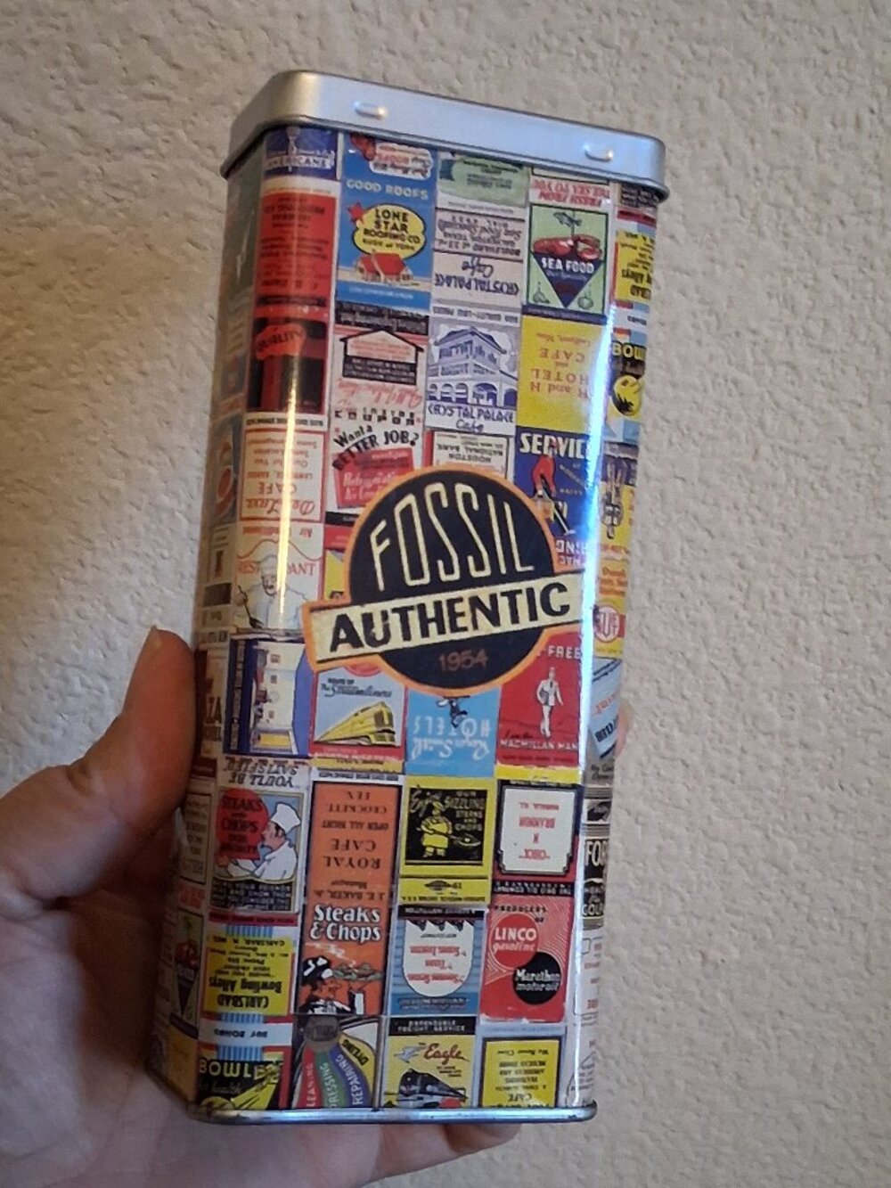 Vintage 1999 Authentic Fossil Collectors storage Tin velvet lined all over print